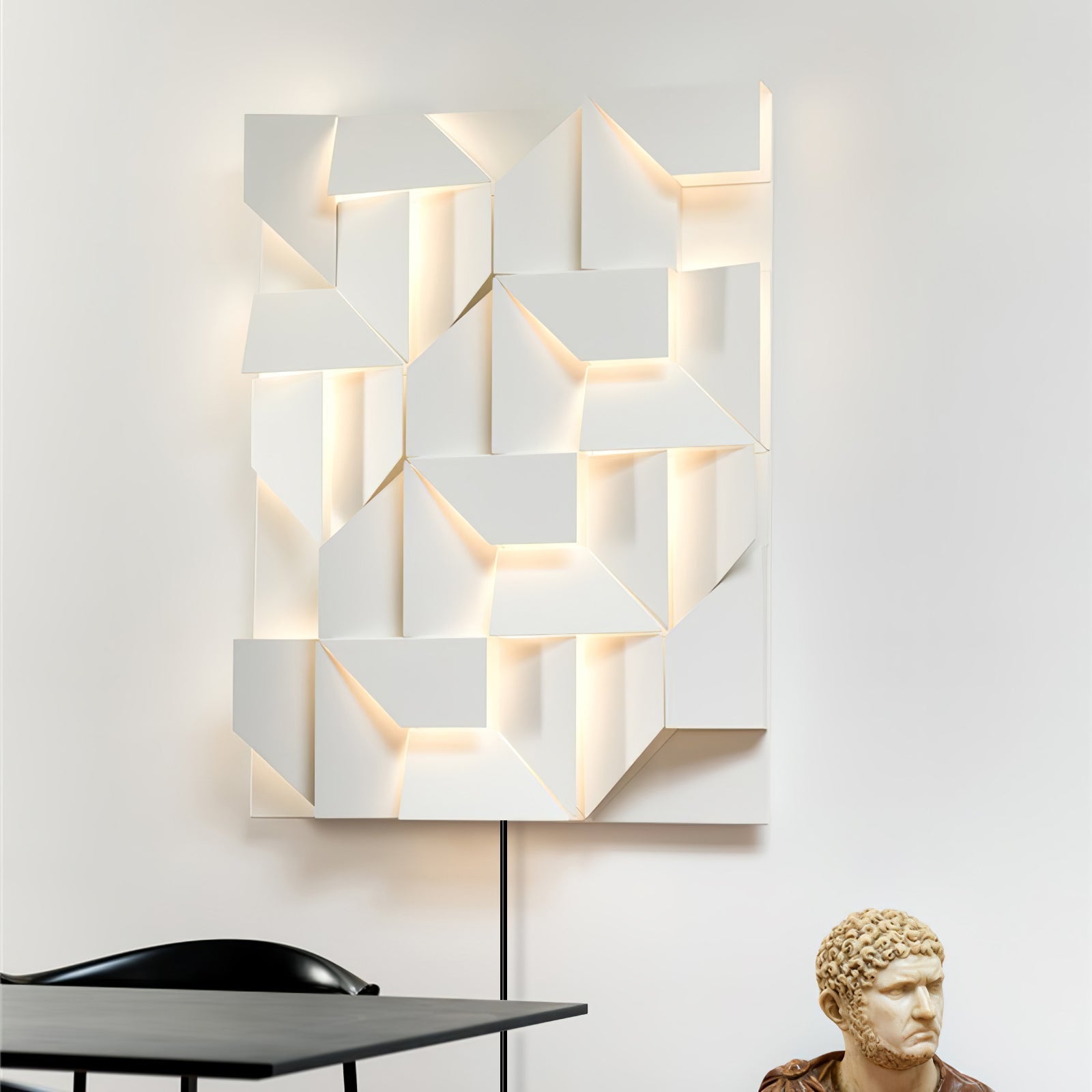 Arthaen Shadows Grand Sconce Wall lamp