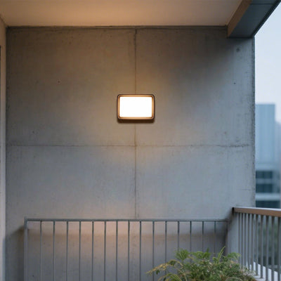 Stan Square Minimalist LED Aluminum Outdoor Wall Light