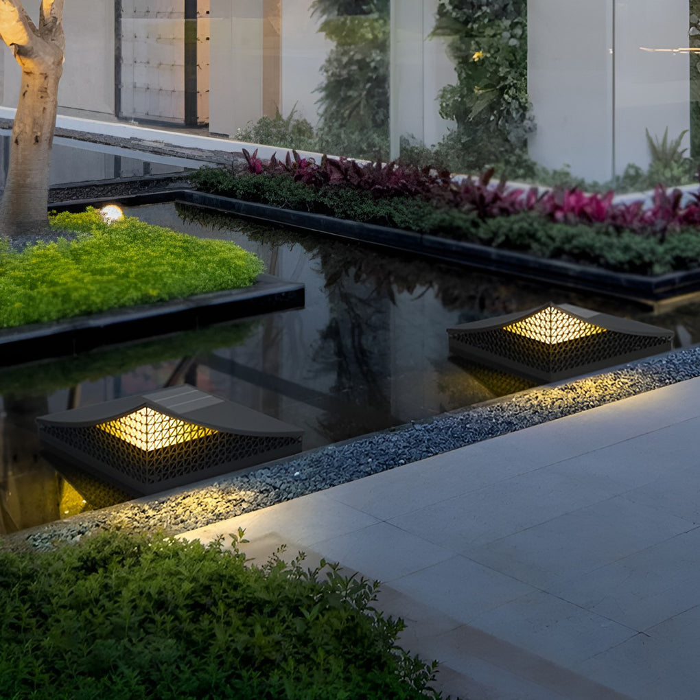 Lynn Industrial Elegant Metal Garden Light