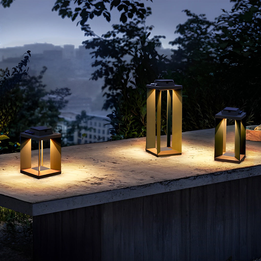 Huber Creative LED Modern Steel Outdoor Lawn Lights