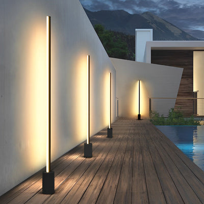 Hayle Minimalist Landscape Linear Aluminum Outdoor Light