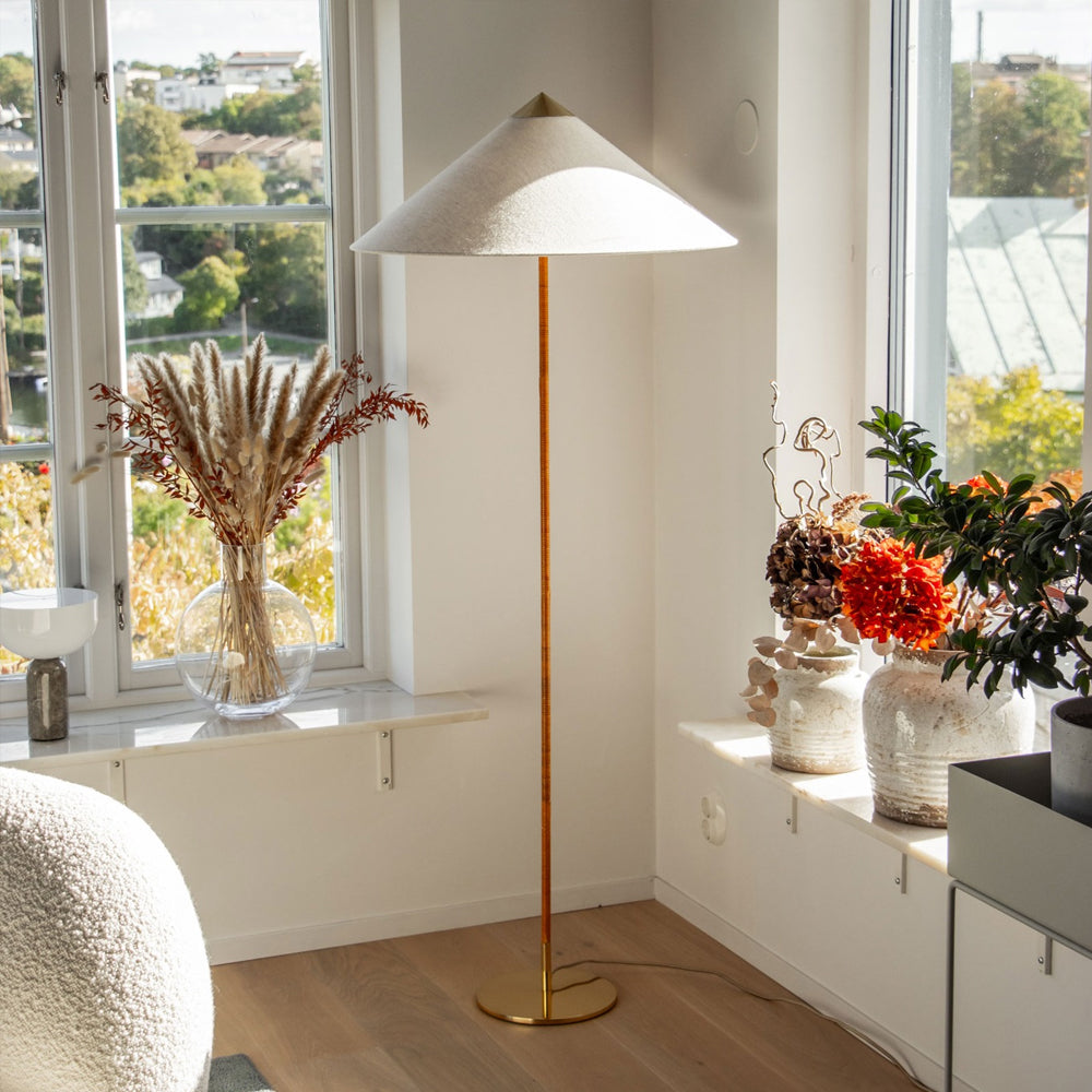 Docor Minimalist Floor Lamp
