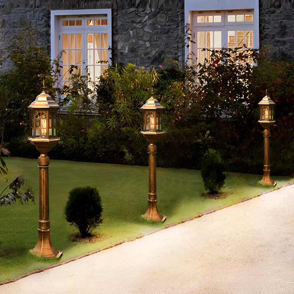 Solitary Elegant Pathway Aluminum Outdoor Post Lights