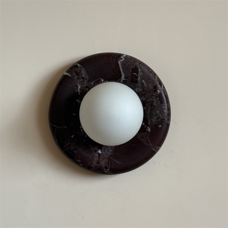 Uzorionis Wall Lamp
