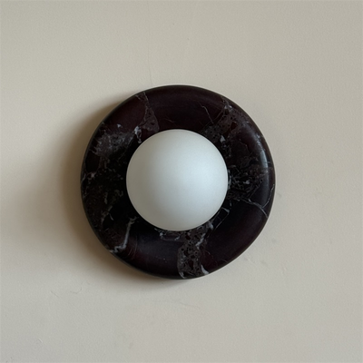Uzorionis Wall Lamp
