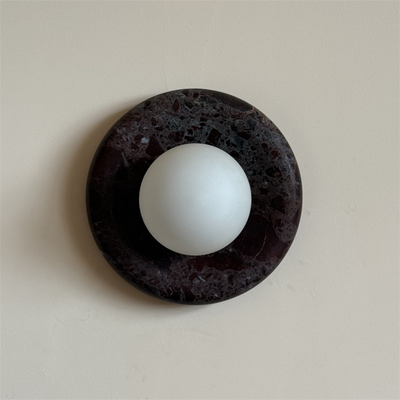Uzorionis Wall Lamp