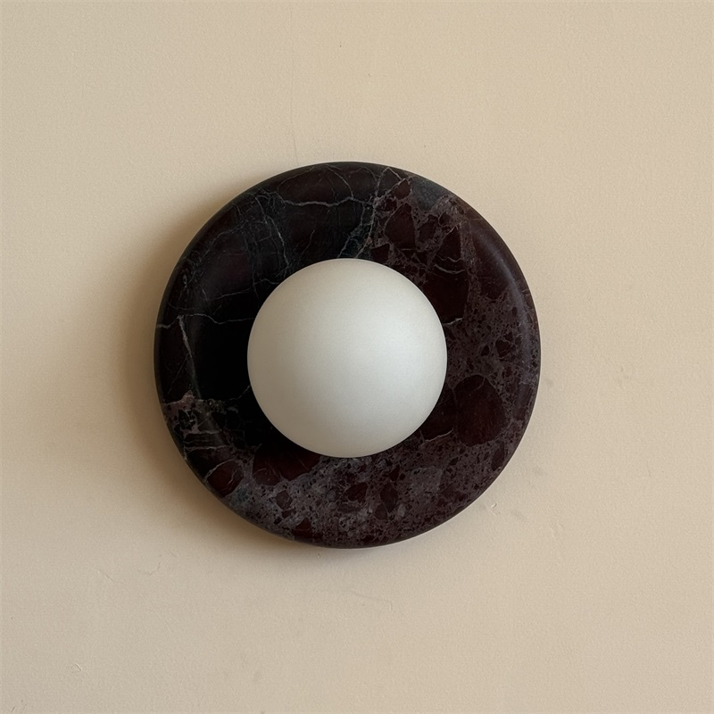 Uzorionis Wall Lamp