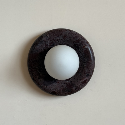 Uzorionis Wall Lamp