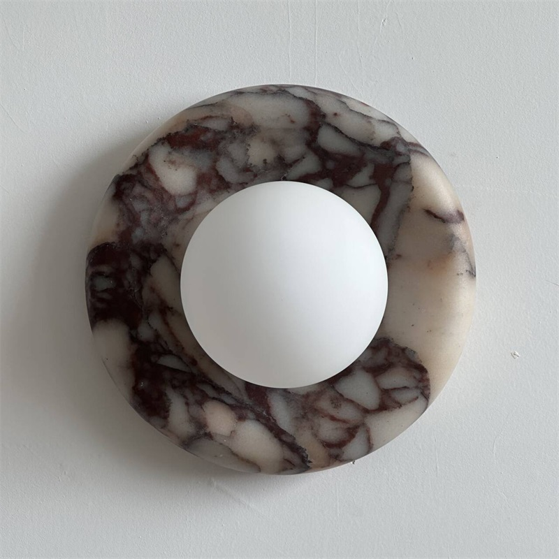 Vomire Wall Lamp