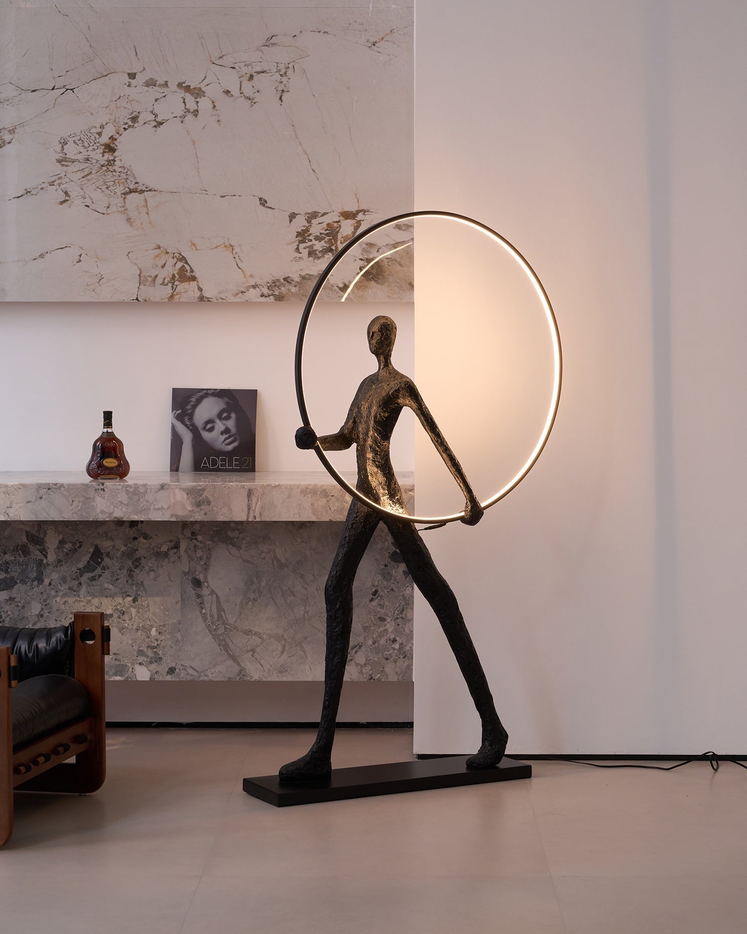 Cirarelia Floor Lamp Sculpture LED Figure