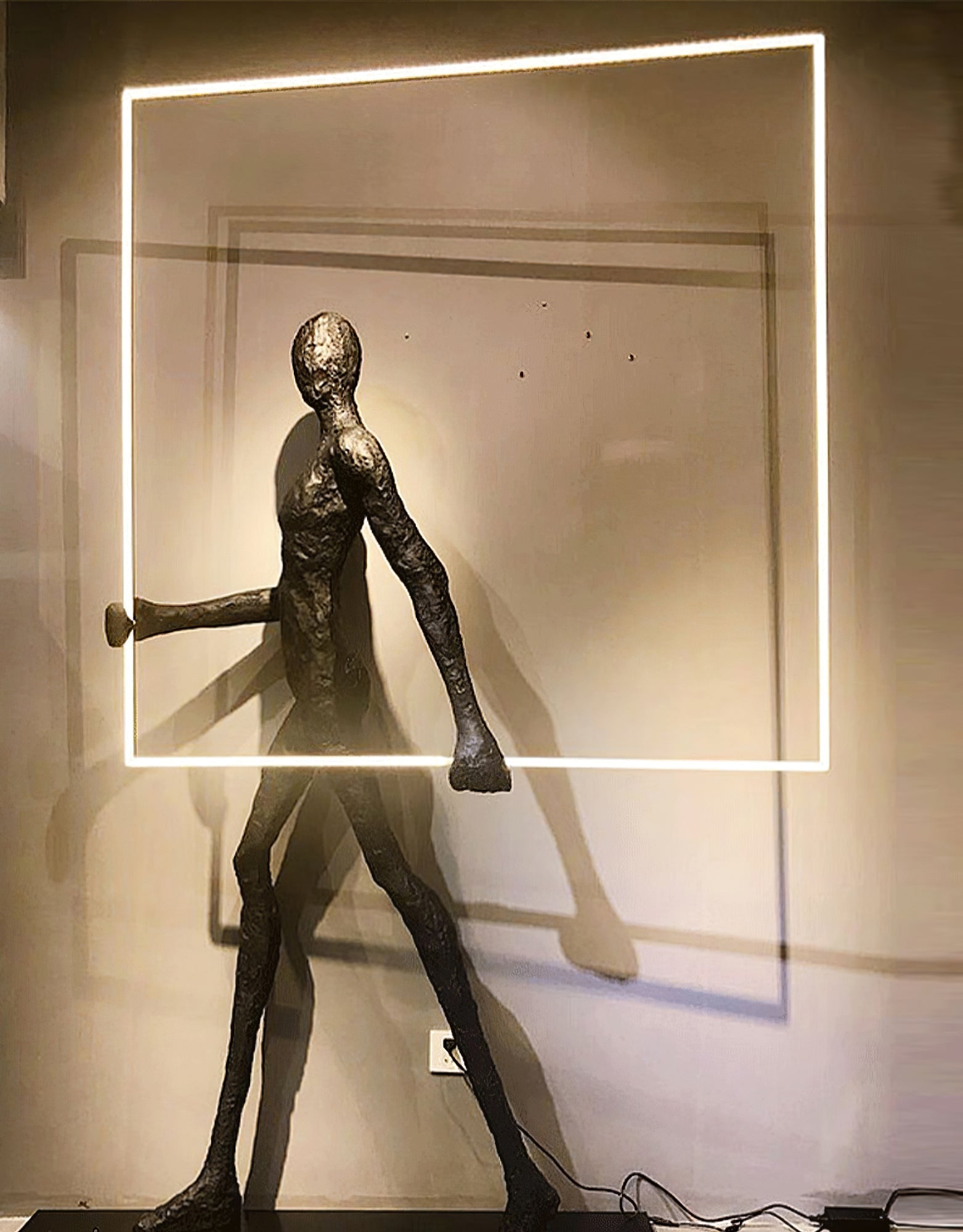 Cirarelia Floor Lamp Sculpture LED Figure