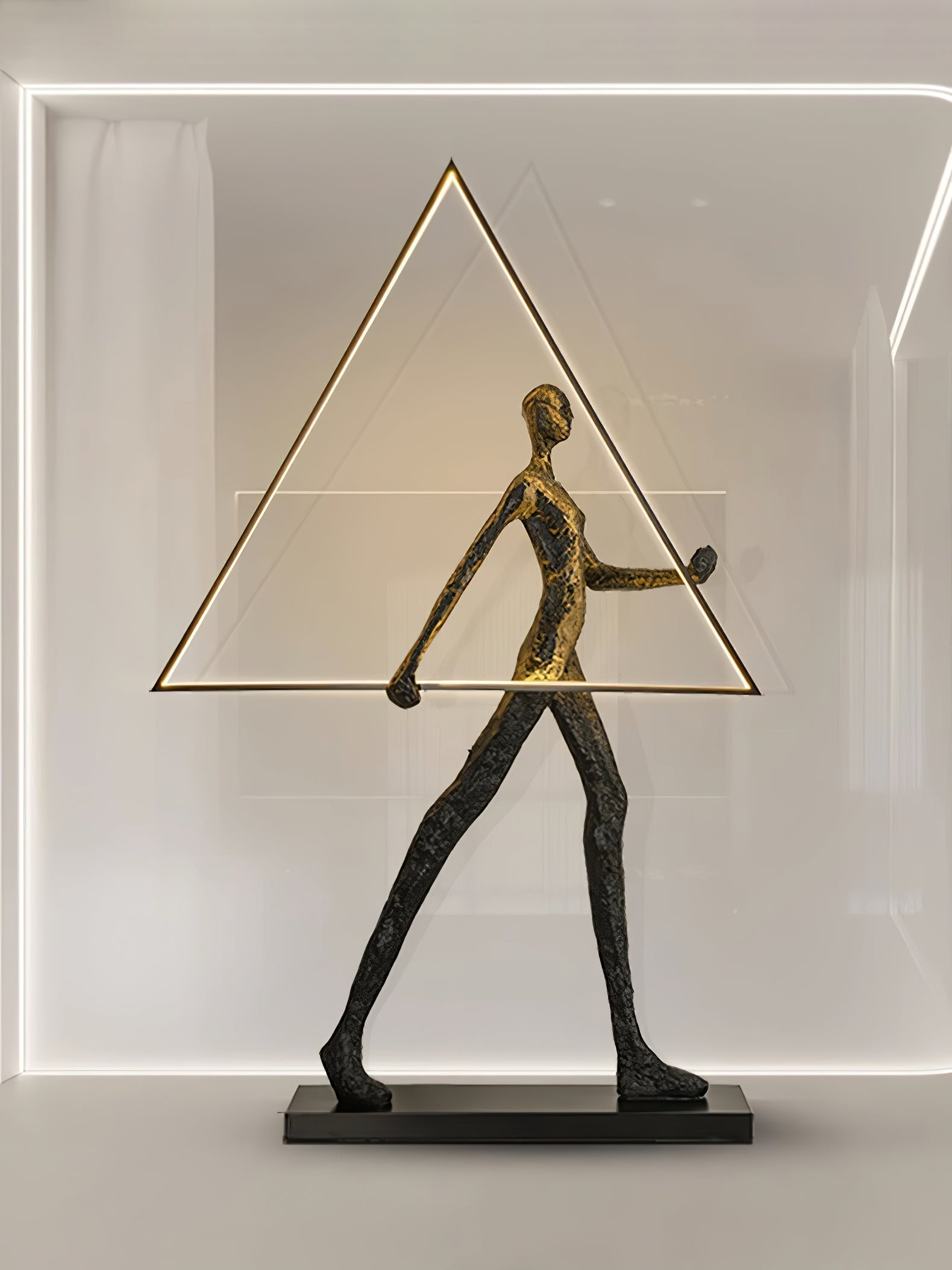 Cirarelia Floor Lamp Sculpture LED Figure