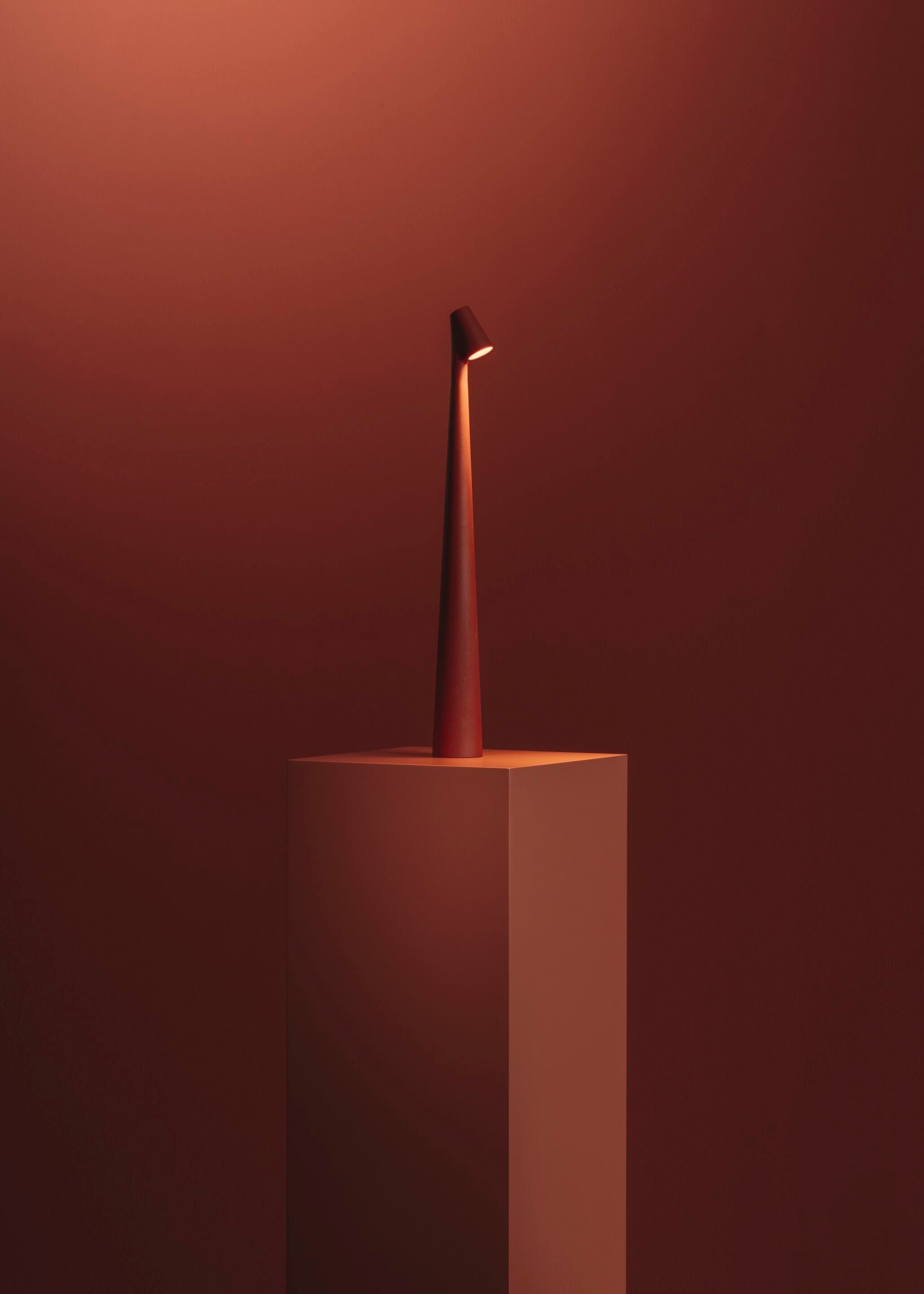 Nirerora Acrylic Minimalist Table Lamp
