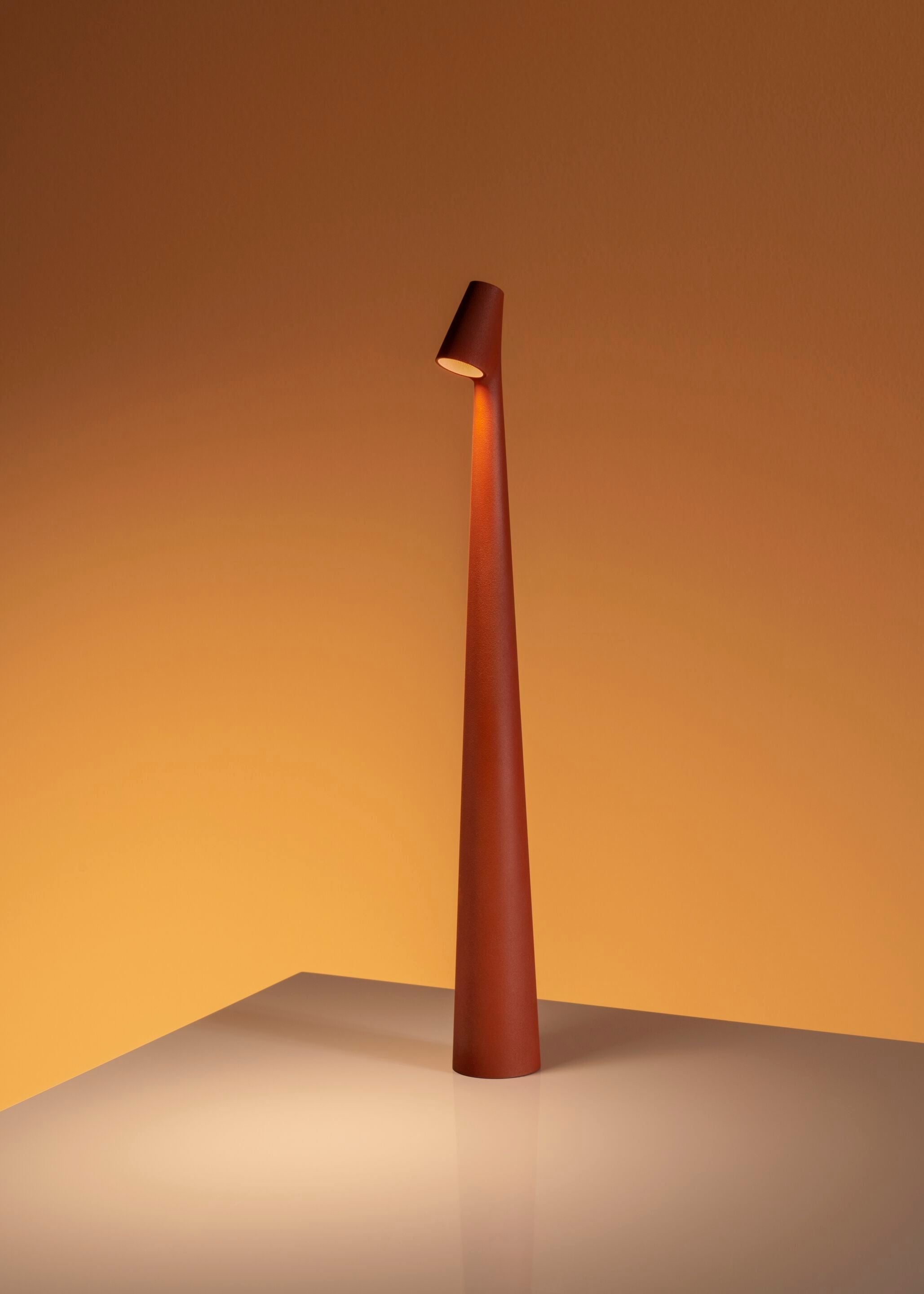 Nirerora Acrylic Minimalist Table Lamp