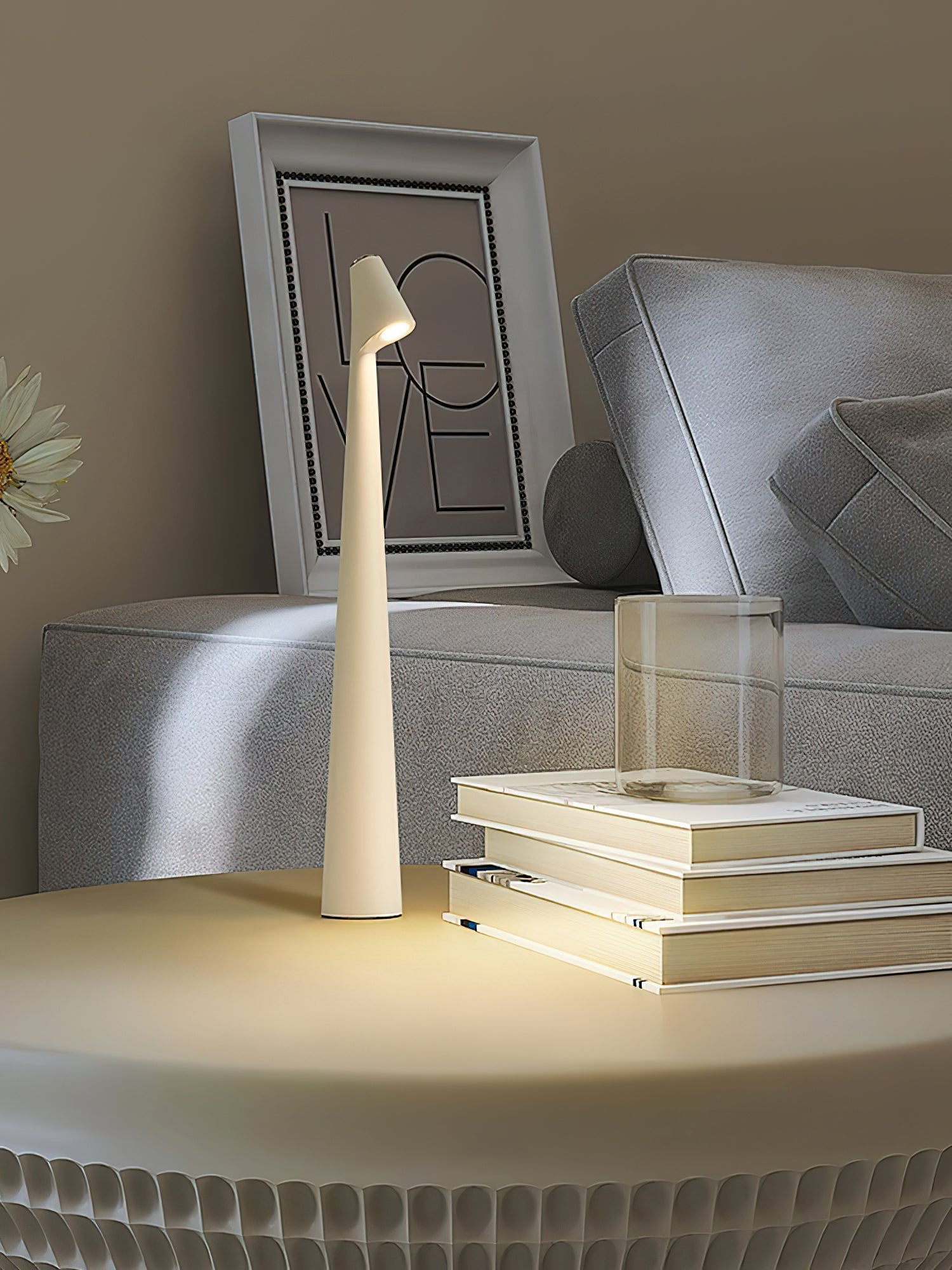 Nirerora Acrylic Minimalist Table Lamp