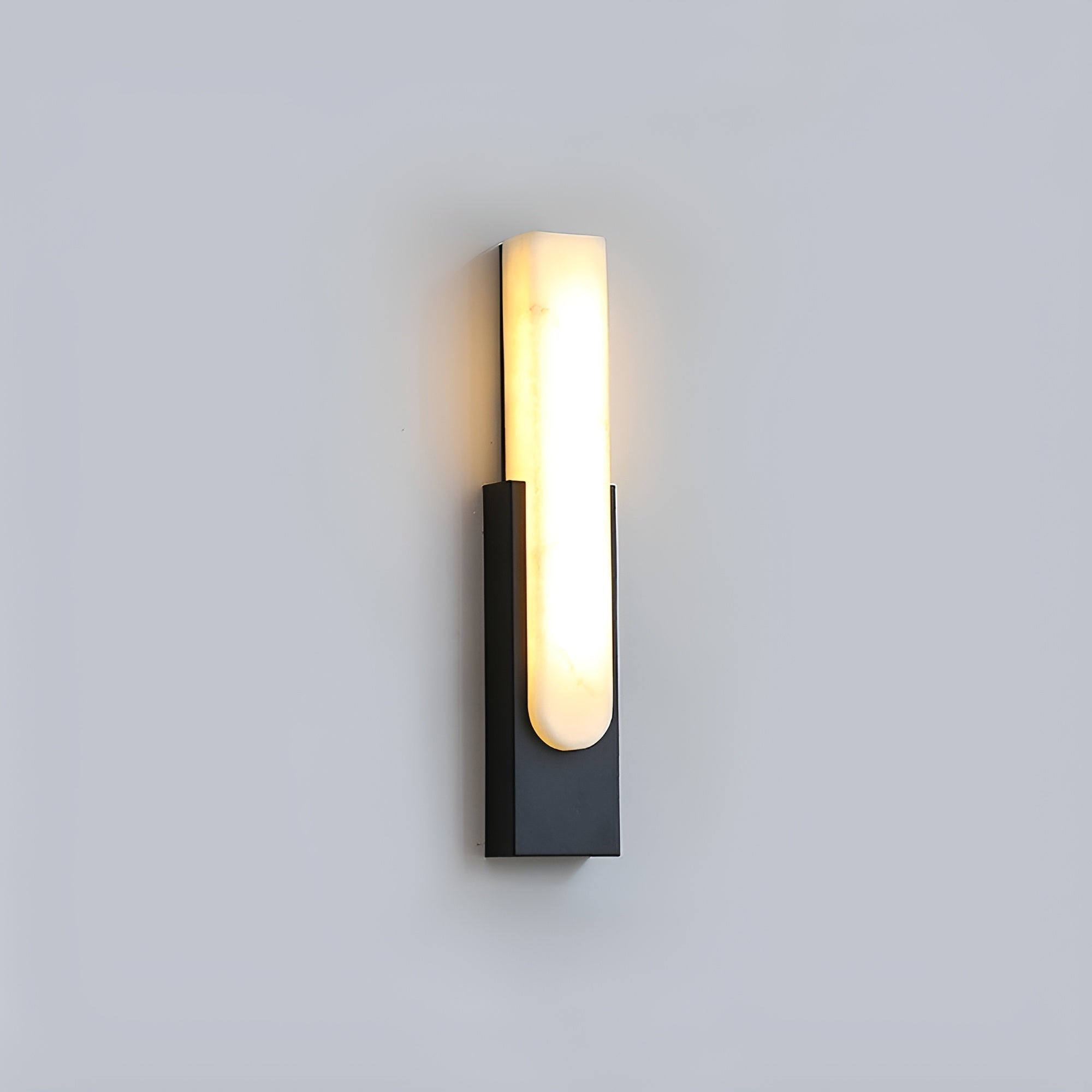 Xaldy Alabaster Wall Light