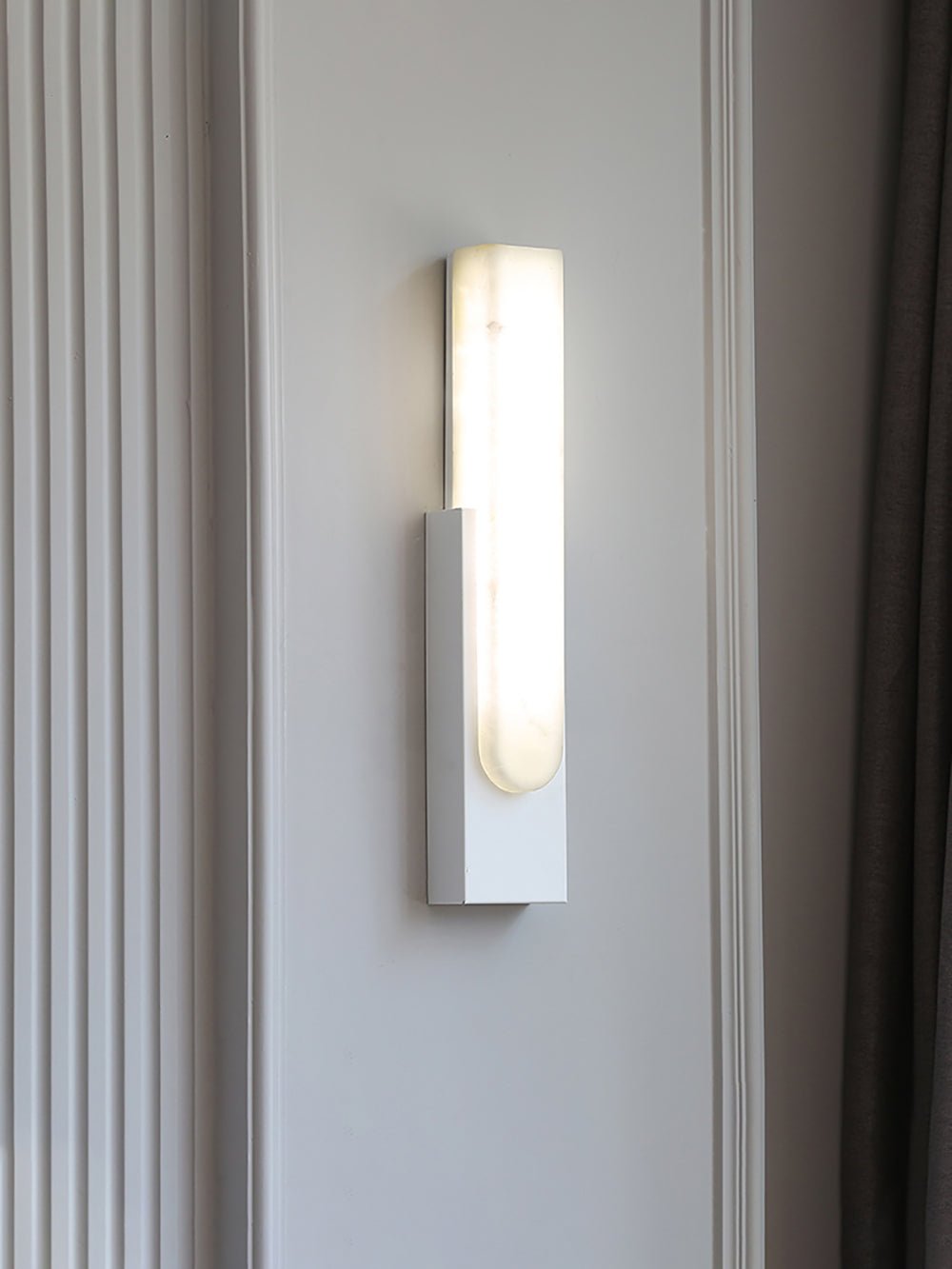Xaldy Alabaster Wall Light