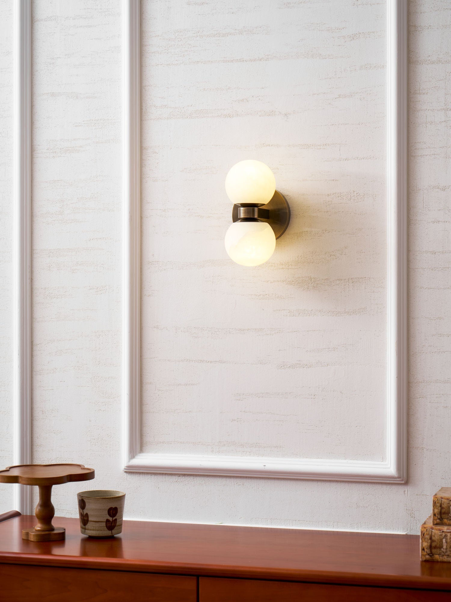 Lumenor Alabaster Celestia Orb Wall Light