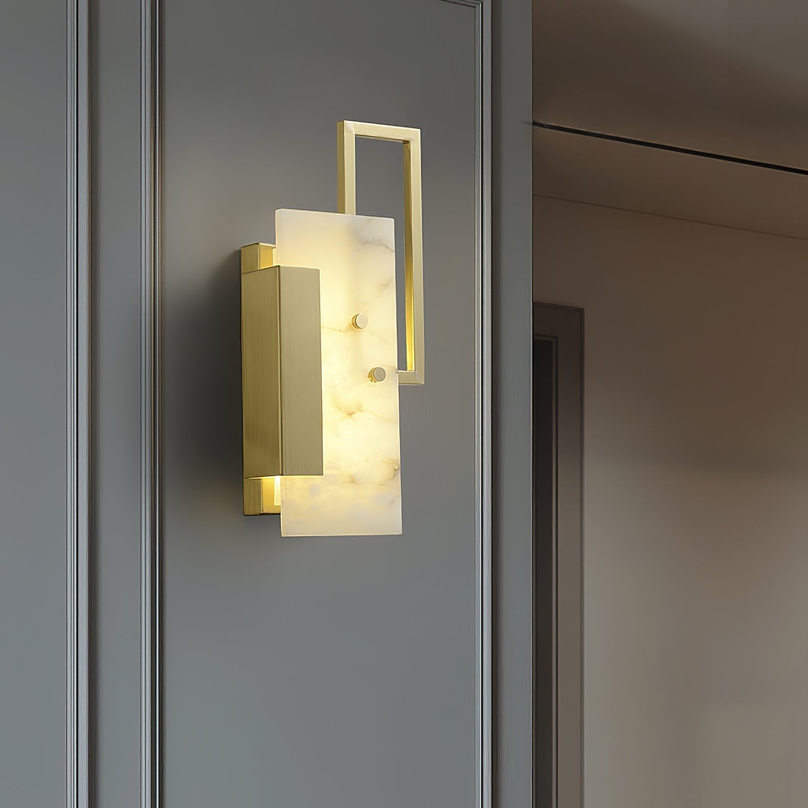 Albinelle Alabaster Wall Lamp