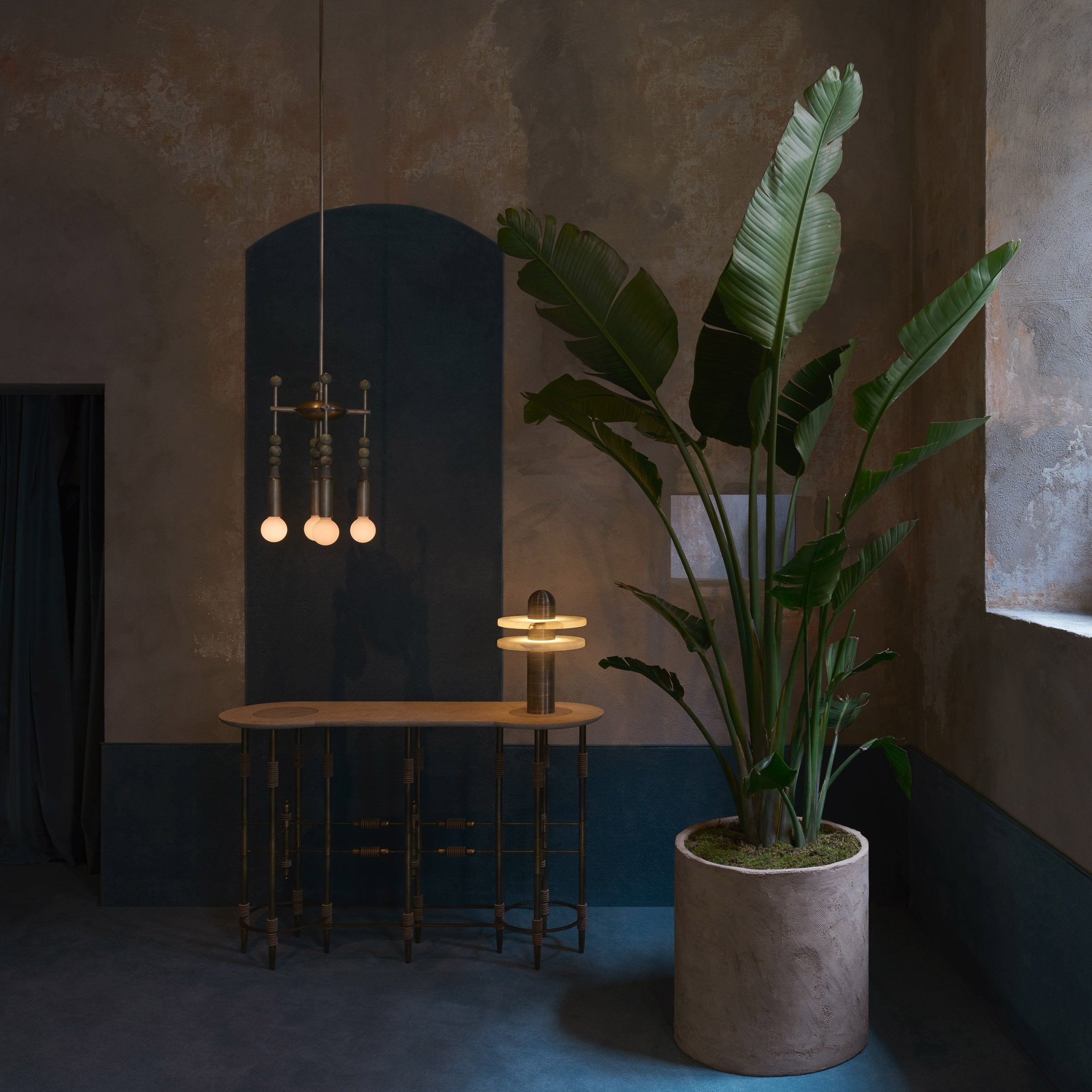 Miriaine Table Lamp