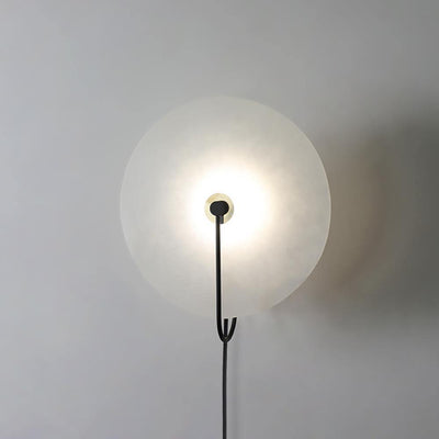 Ceraeyra Alabaster Globe Wall Light - Neutral Decor