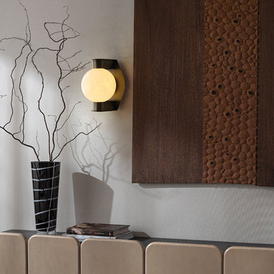 Caldrien Alabaster Orb Alabaster Sconce