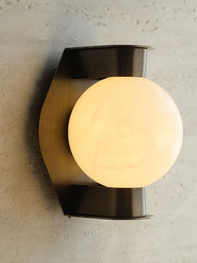 Caldrien Alabaster Orb Alabaster Sconce