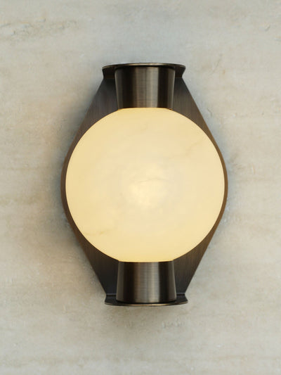 Caldrien Alabaster Orb Alabaster Sconce