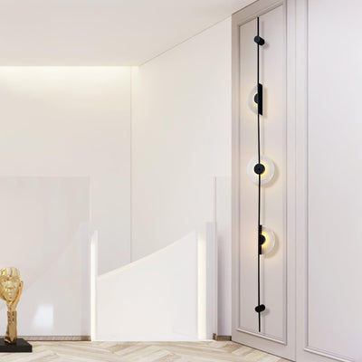 Neron Alabaster Vertical Wall Sconce