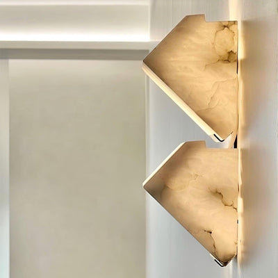 Niviella Alabaster Staircase Plug-in Wall Lamp