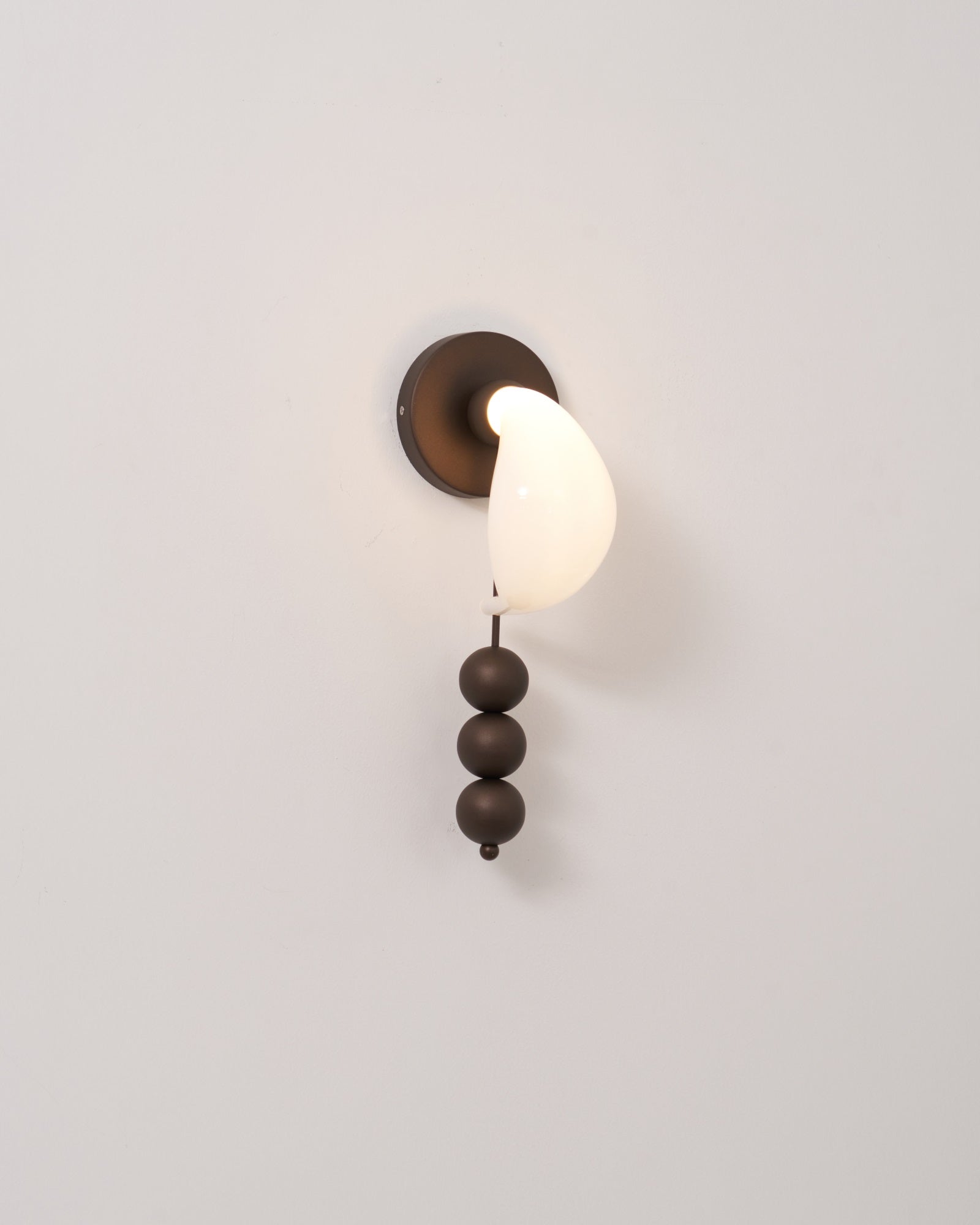 Viphaor Premium Elegance Art Glass Wall Light