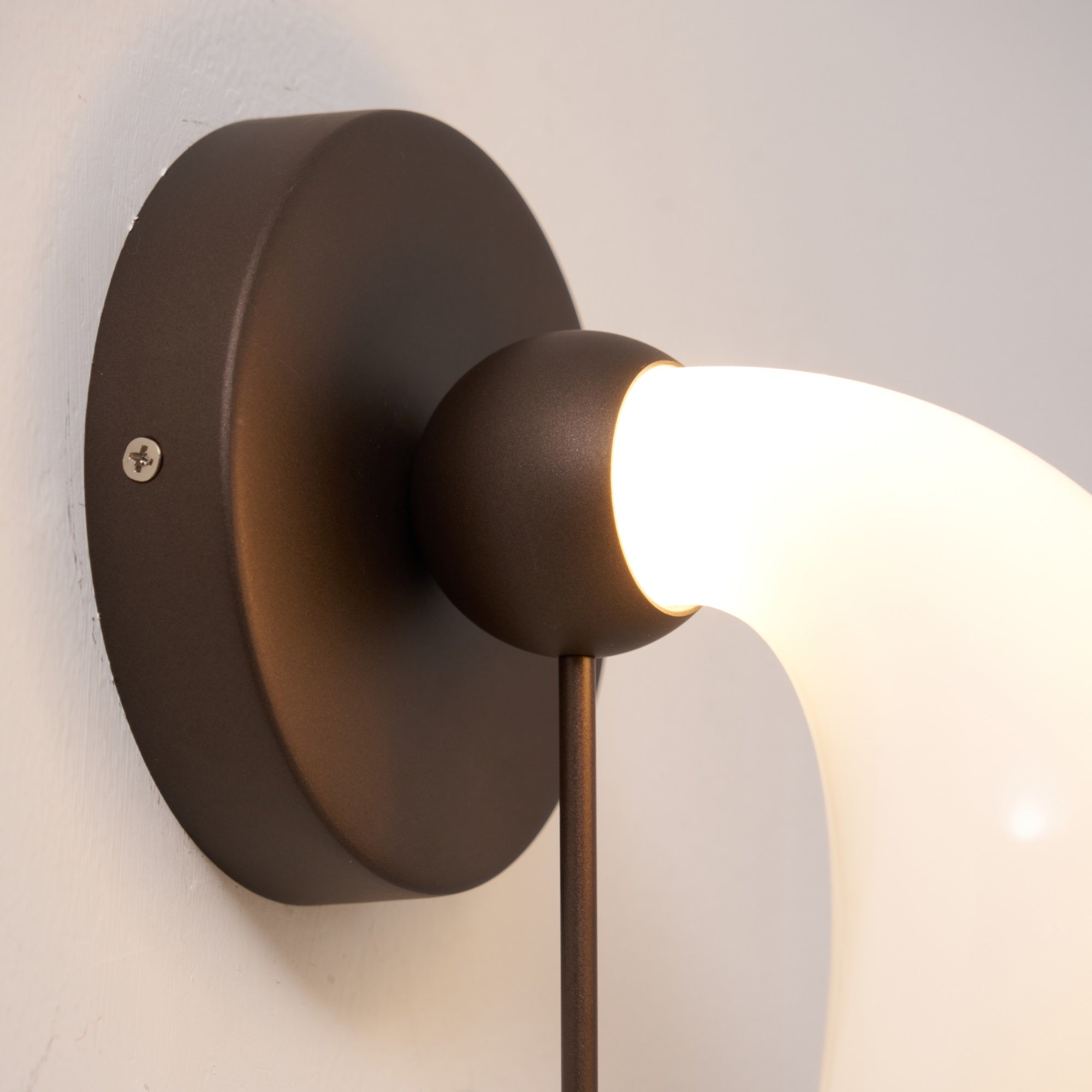 Viphaor Premium Elegance Art Glass Wall Light