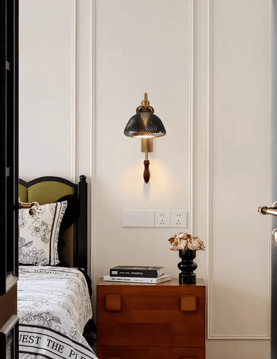 Elyn Wall Lamp