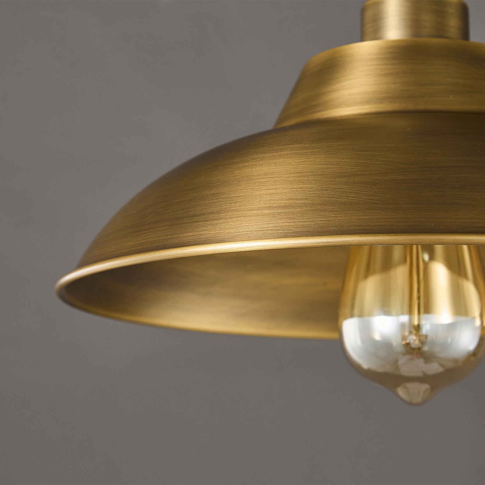 Aveneraine Ceiling Lamp