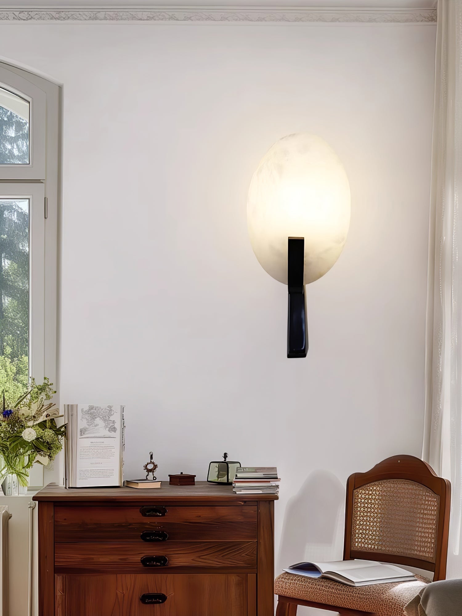 Avey Modern Alabaster Plug Wall Lamp