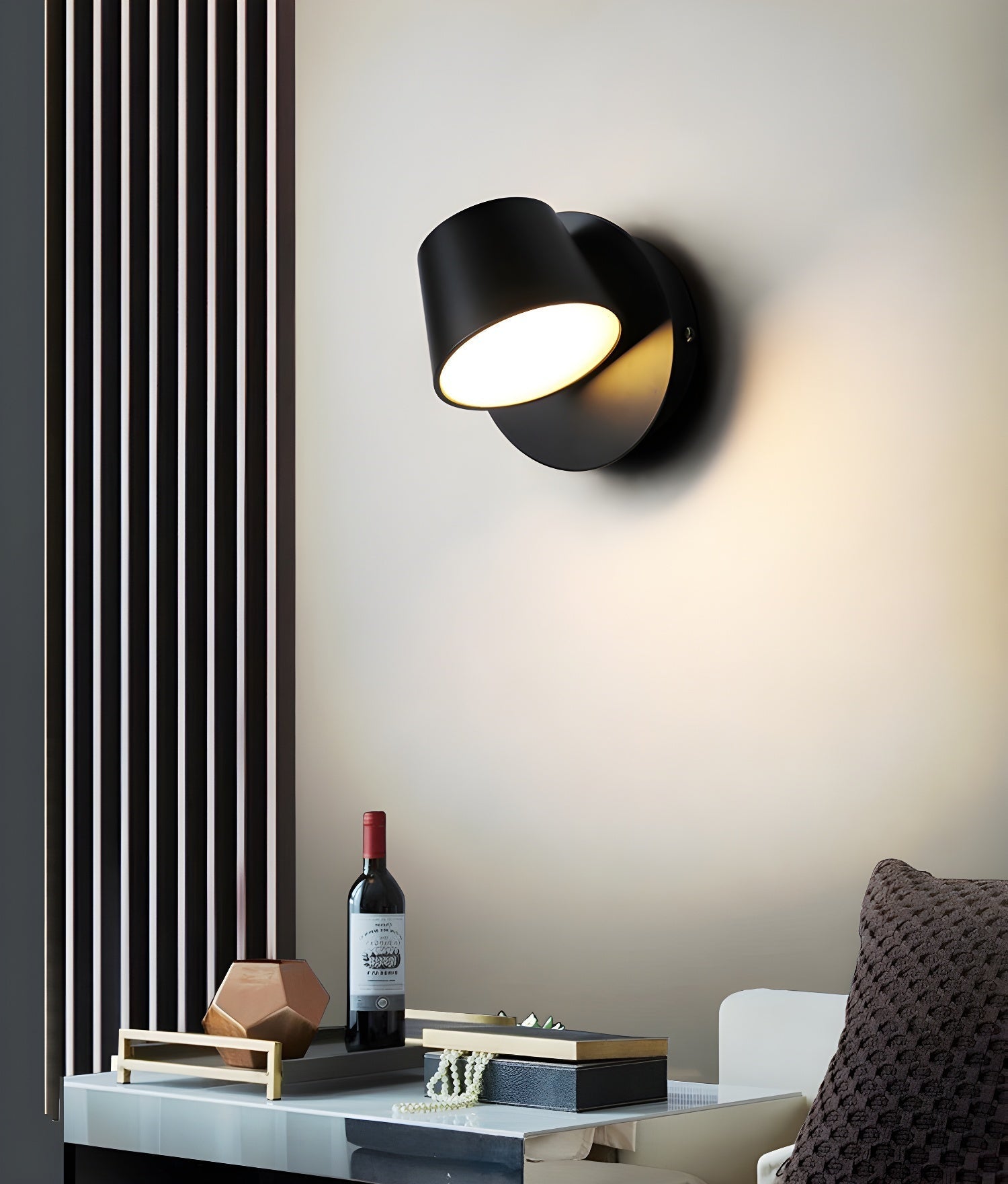 Aurlaeir Adjustable Plug-in Wall Lamp