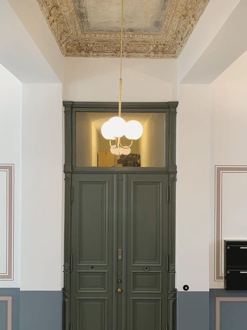 Brin Metal & Glass Elegant Pendant Light