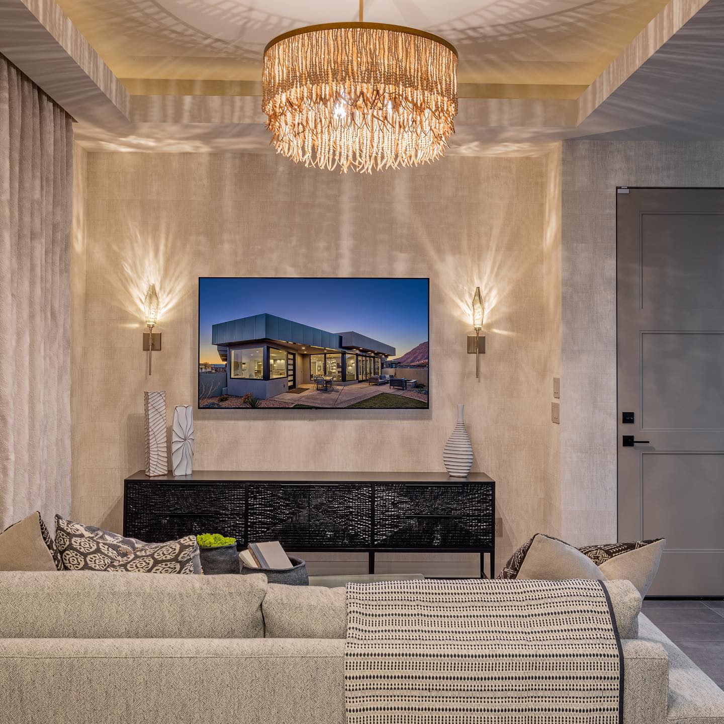 Fiorafield Wood Chandelier