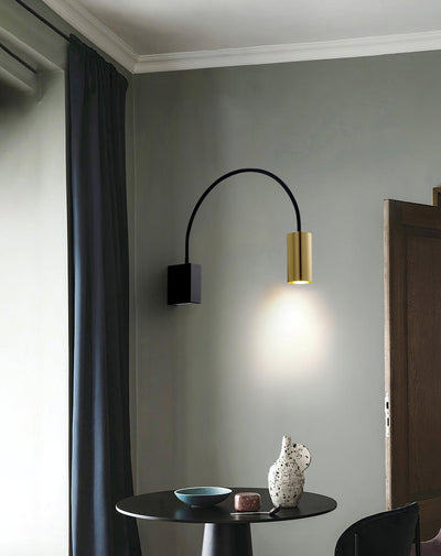 Noviq Contemporary Wall Lamp