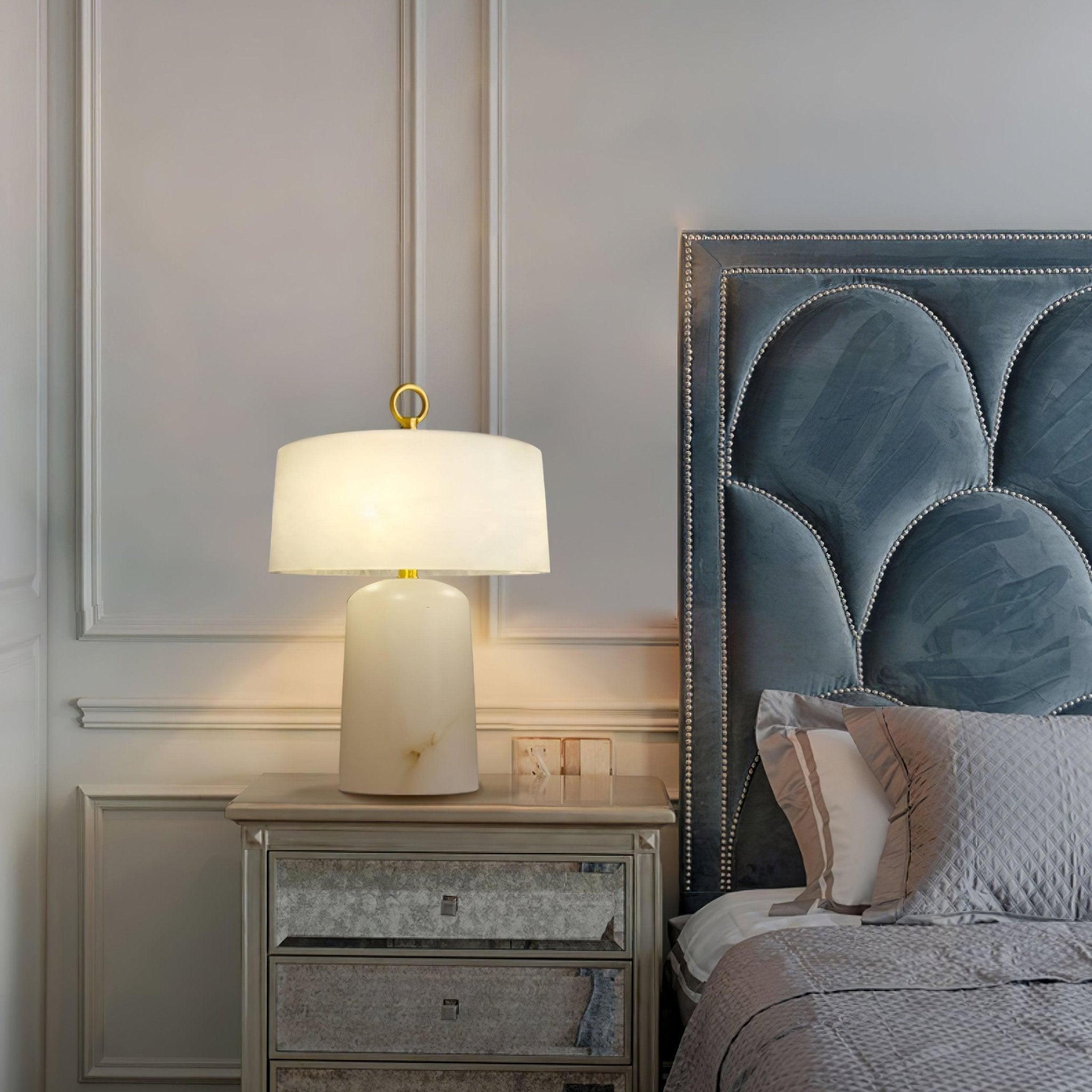 Eurvynyra Drum Alabaster Table Lamp