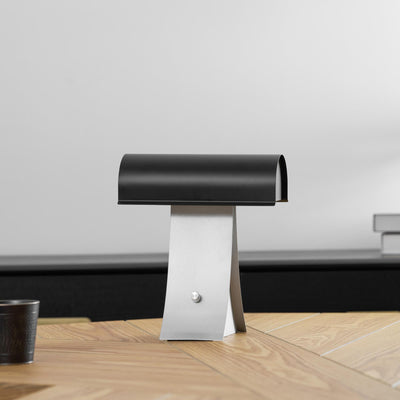 Noirvian Table Lamp