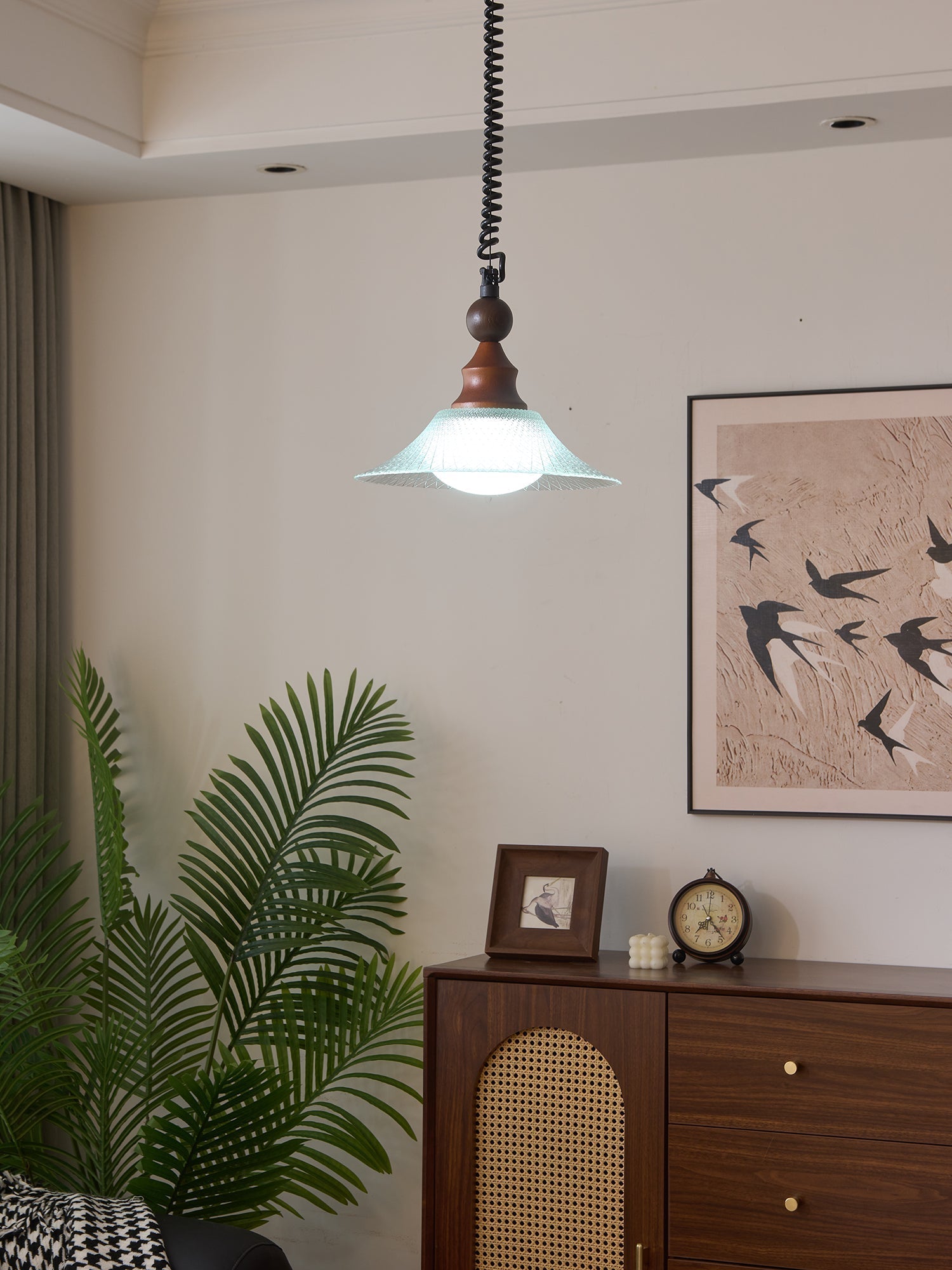 Syraeeth Premium Nordic Art Wood Pendant Light