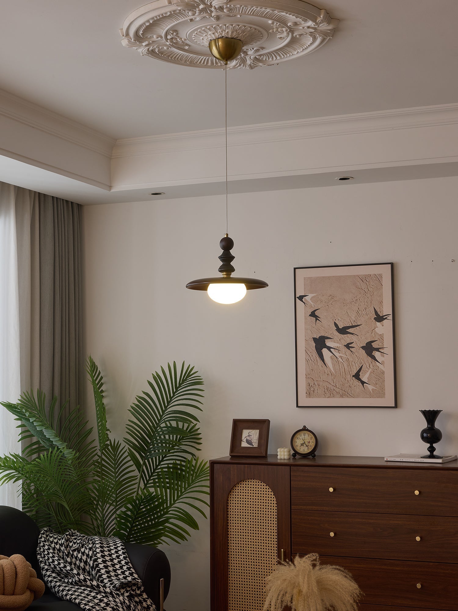 Syraeeth Premium Nordic Art Wood Pendant Light