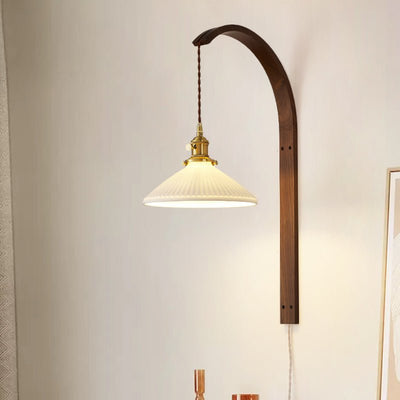 Arvyn Ardent Wood Wall Lamp