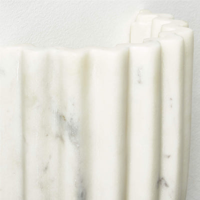 Tinduvys Elegance Ariel Single Marble Fluted Wall Lamp