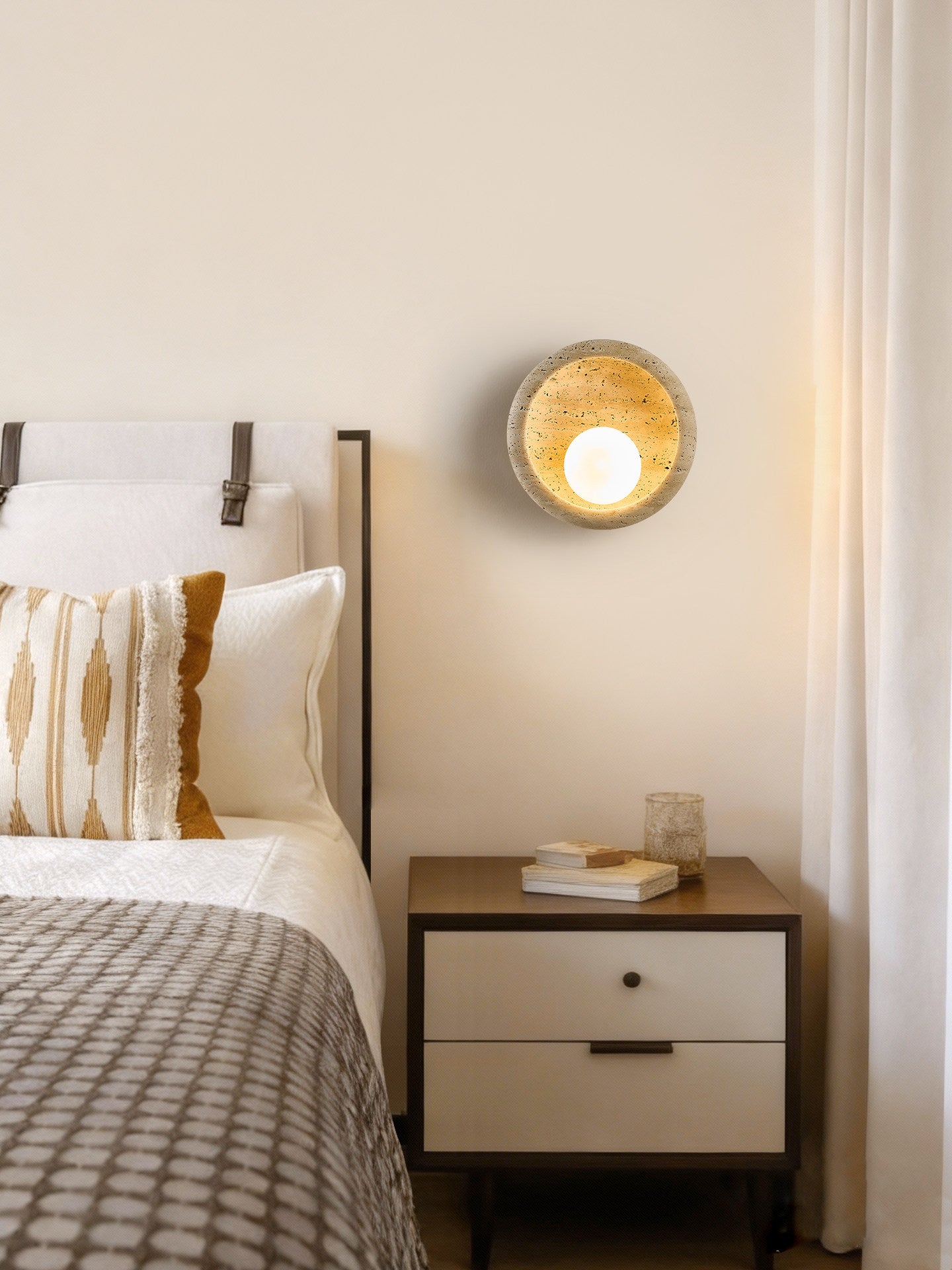 Valiselle Travertine Wall Light