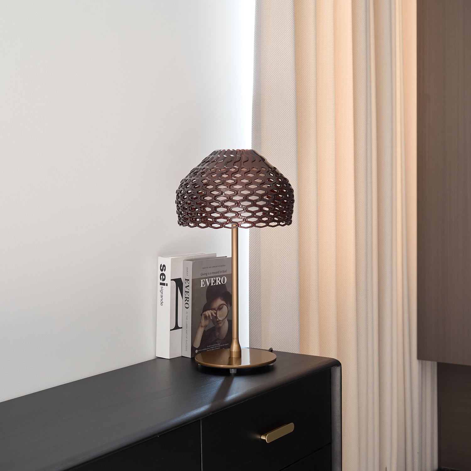 Vintace Plastic Industrial Table Lamp