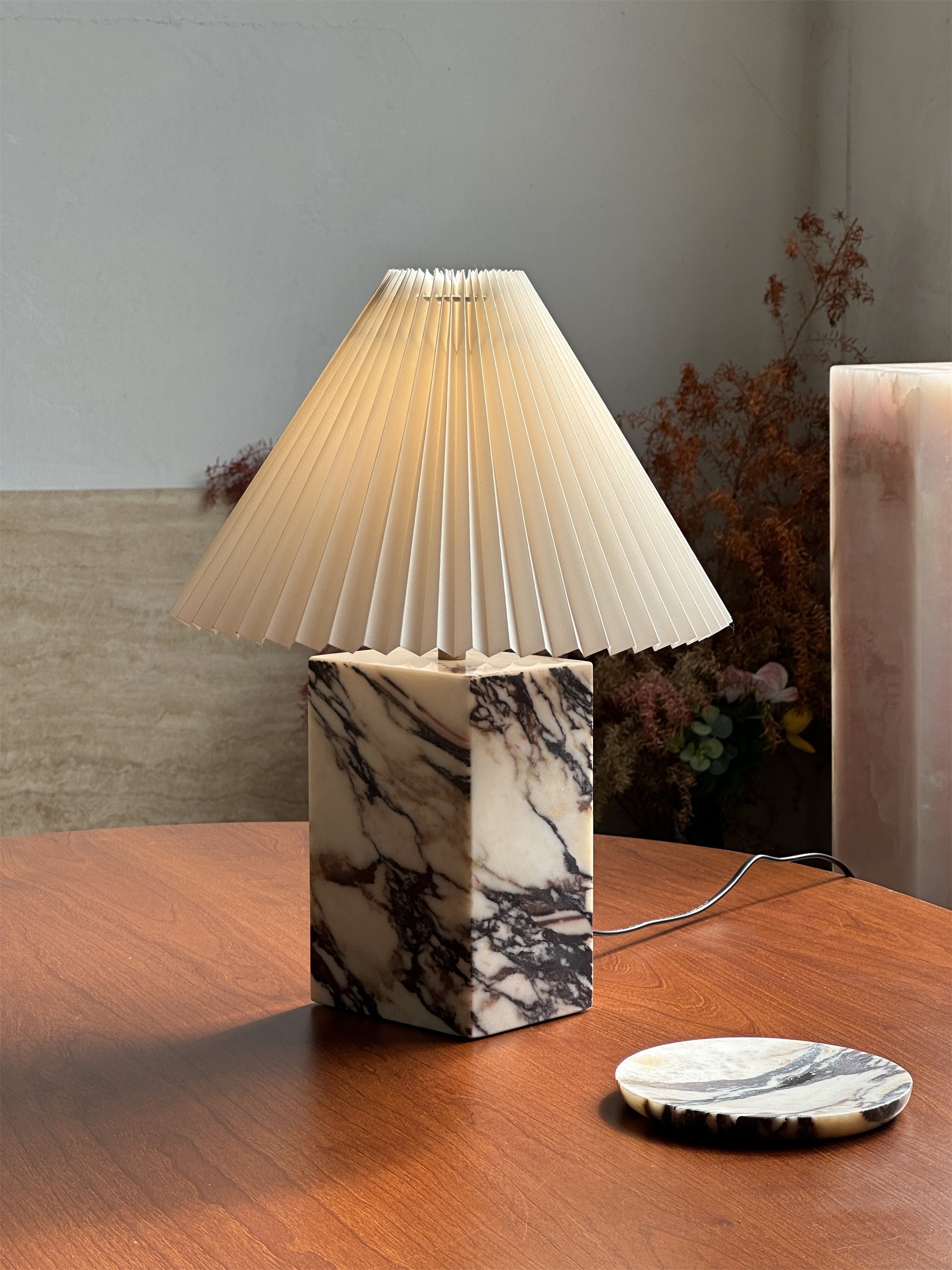 Orelaneria Table Lamp