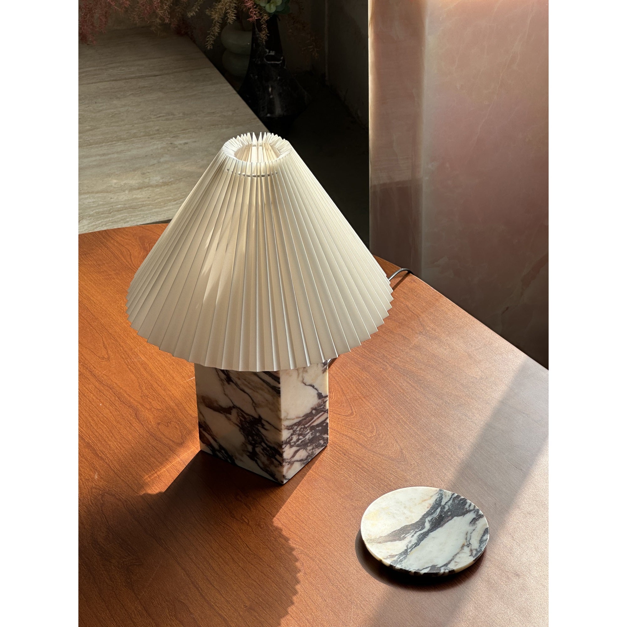 Orelaneria Table Lamp
