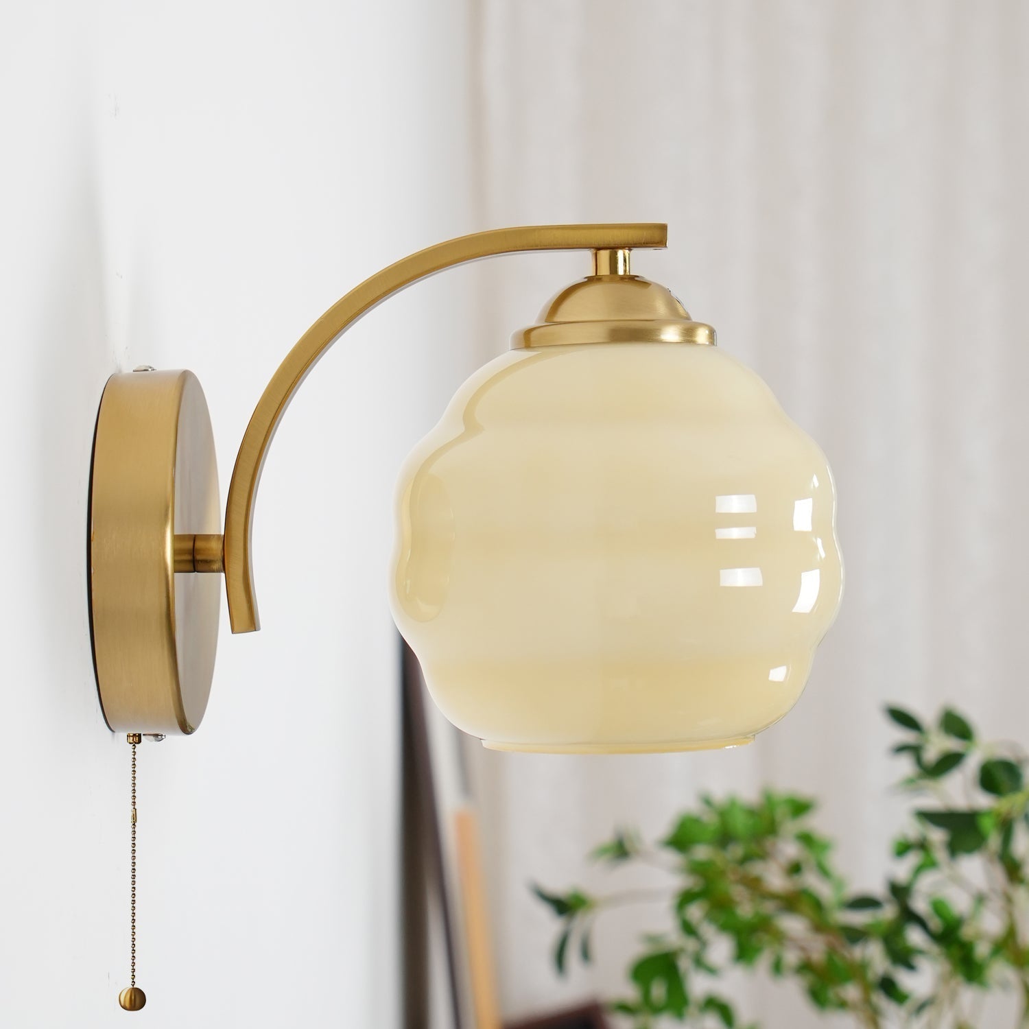 Jasenor Beauty Premium Nordic Art Glass Wall Lamp